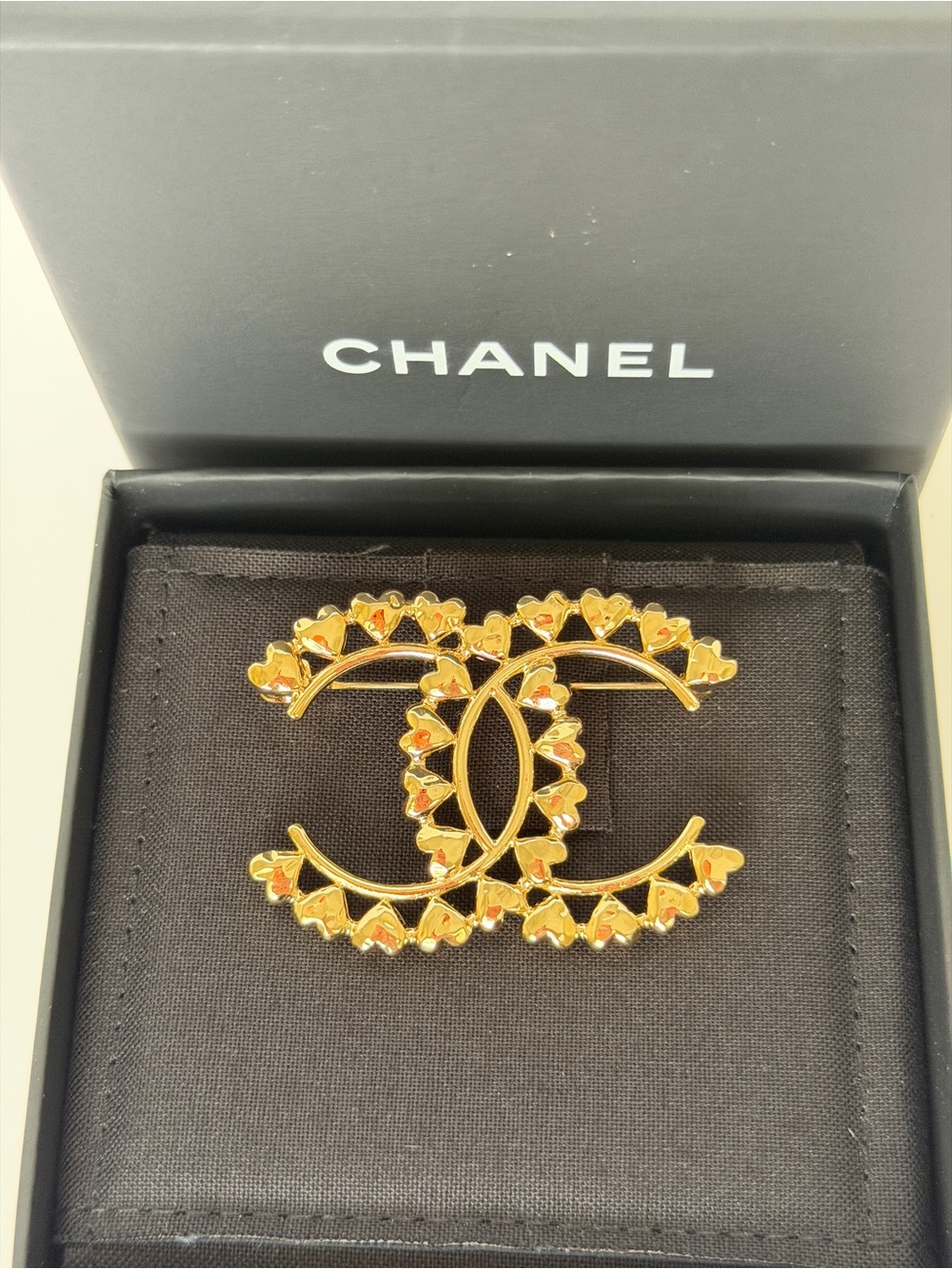 Chanel 23P Gold-Tone Interlocking CC Heart Motif Brooch Pin (BNIB w/ COA)